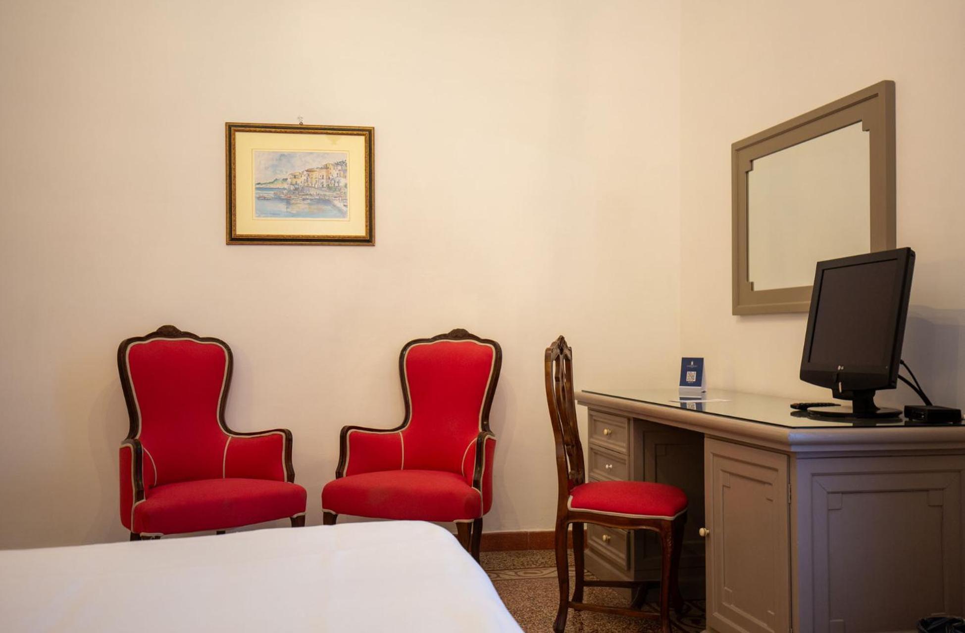 Grand Europa Palace Hotel 4*
